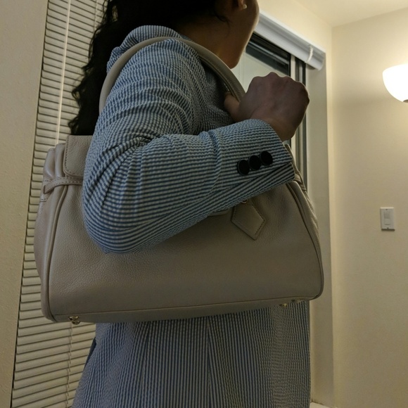 Brooks Brothers satchel in pearlized light pink - Picture 7 of 7